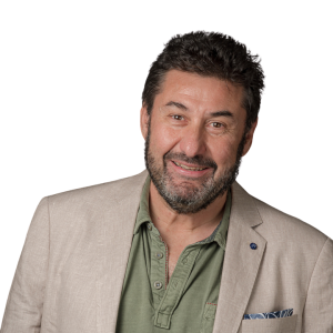 Julio Manau , Grup Sural